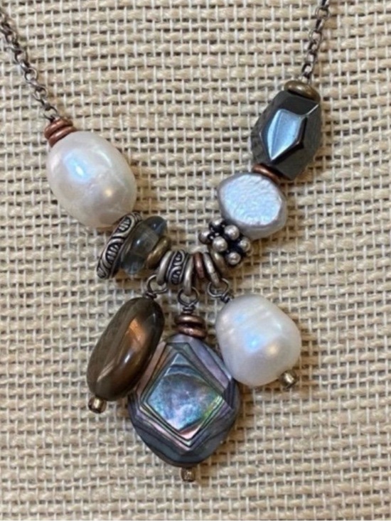 Silpada Jewelry - Silpada Black Chain Abalone & Pearl Cluster Necklace